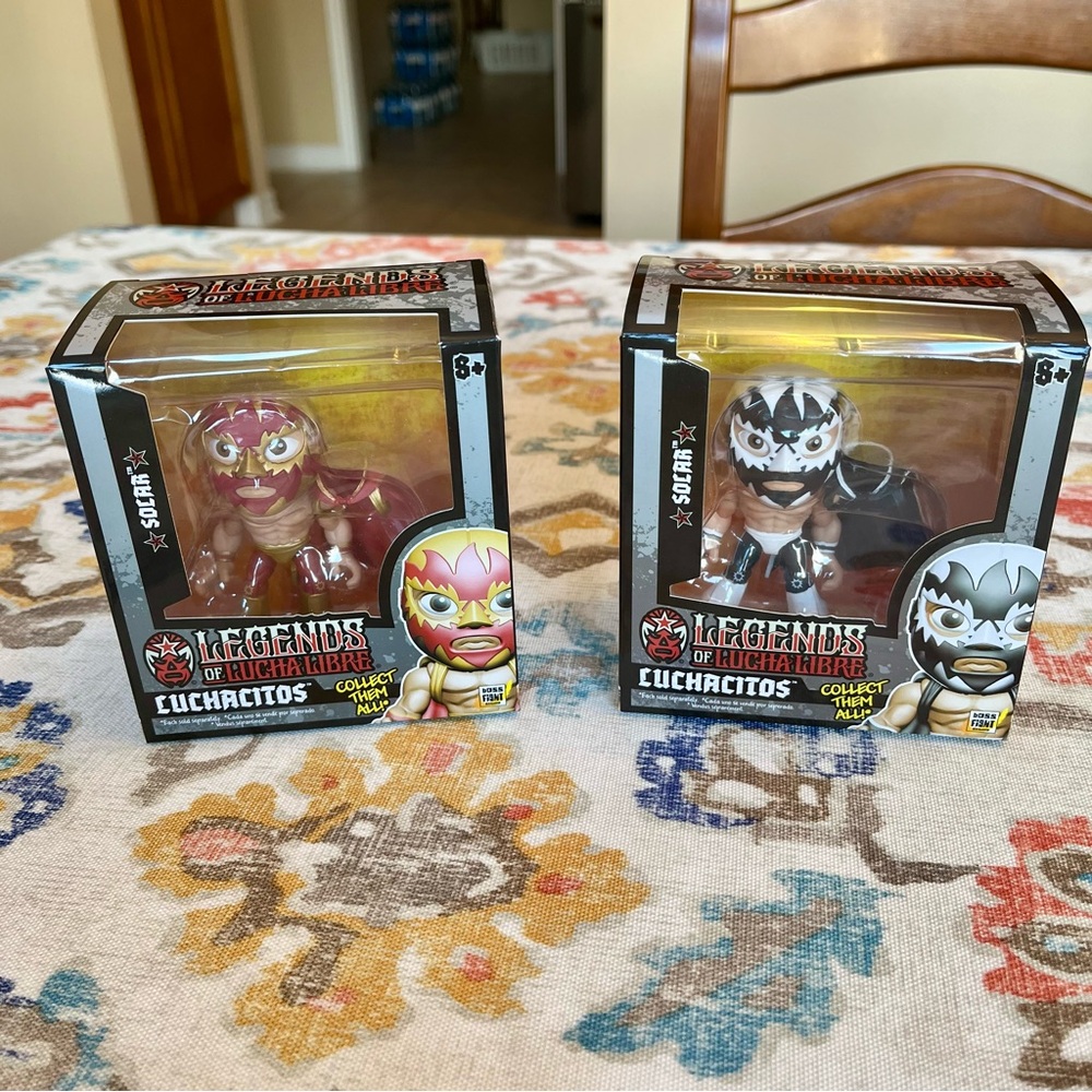 Legends Of Lucha Libre Solar Luchacitos Figures Two Variations